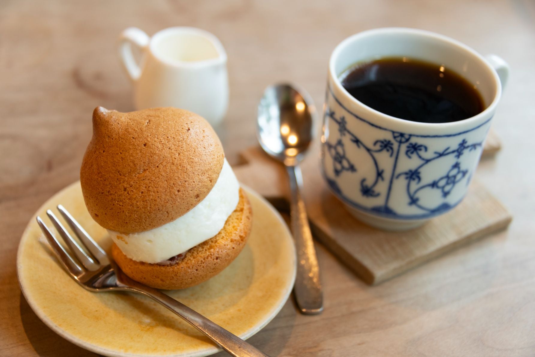 人気No.1の空気ケーキ（253円～/イートイン）はプレーン、抹茶のほか、季節限定のフレーバーがある