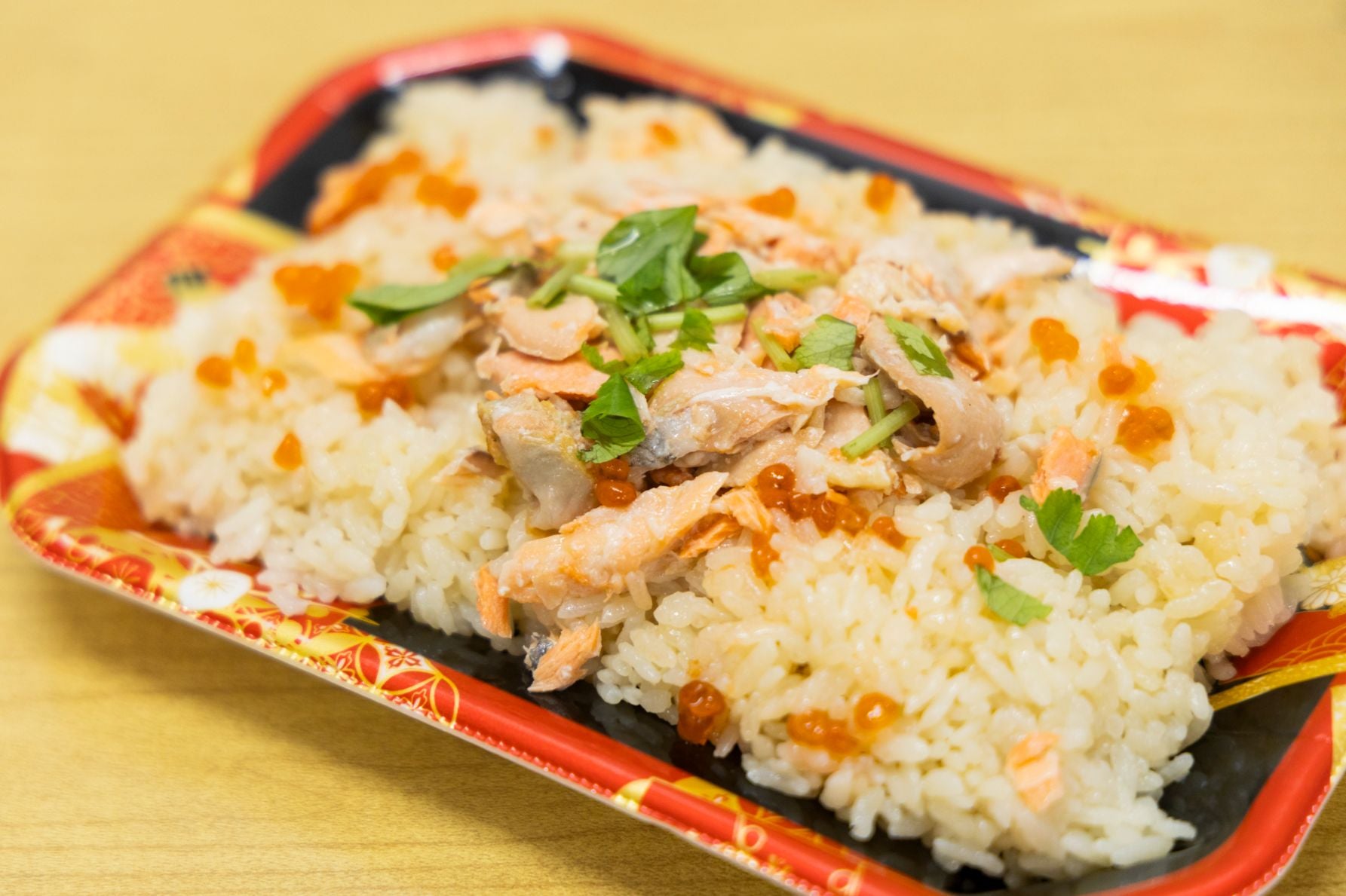熟成もろみ醤油で仕上げたマミーマートの鮭はらこ飯お弁当