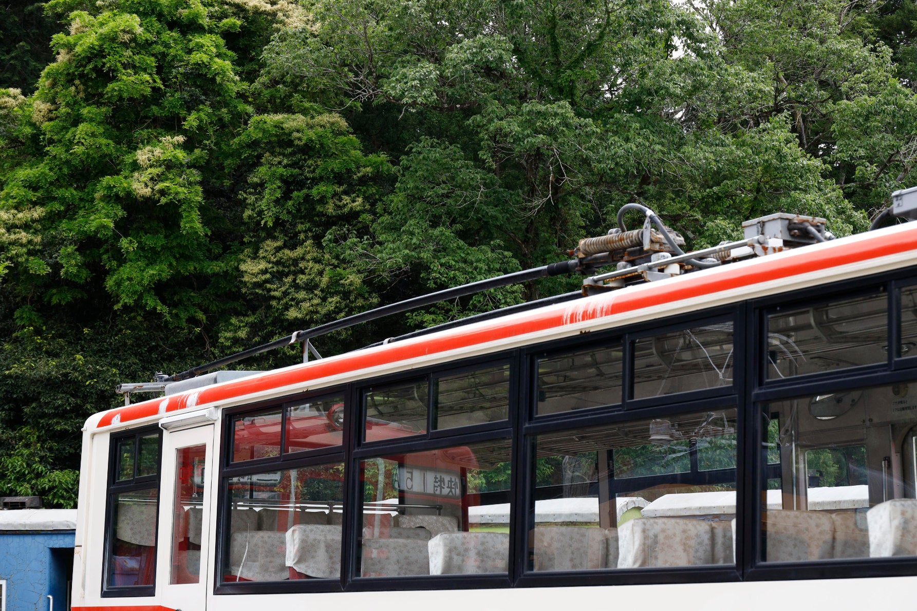 立山黒部貫光（TKK）のトロリーバス（無軌条電車）