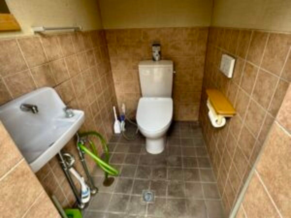 RVパークのトイレ内観