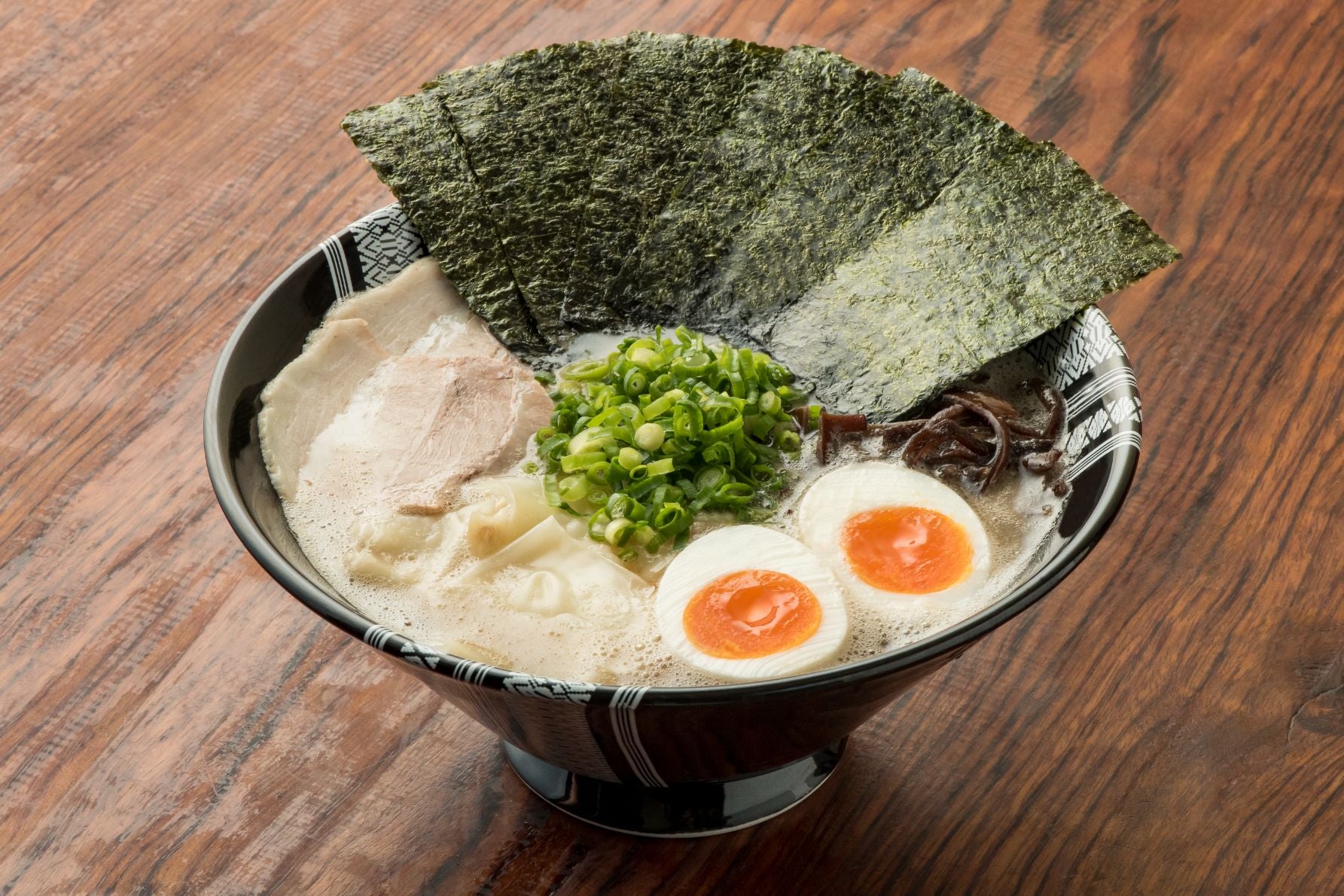 博多一双 博多駅東本店「特製ラーメン」1,410円