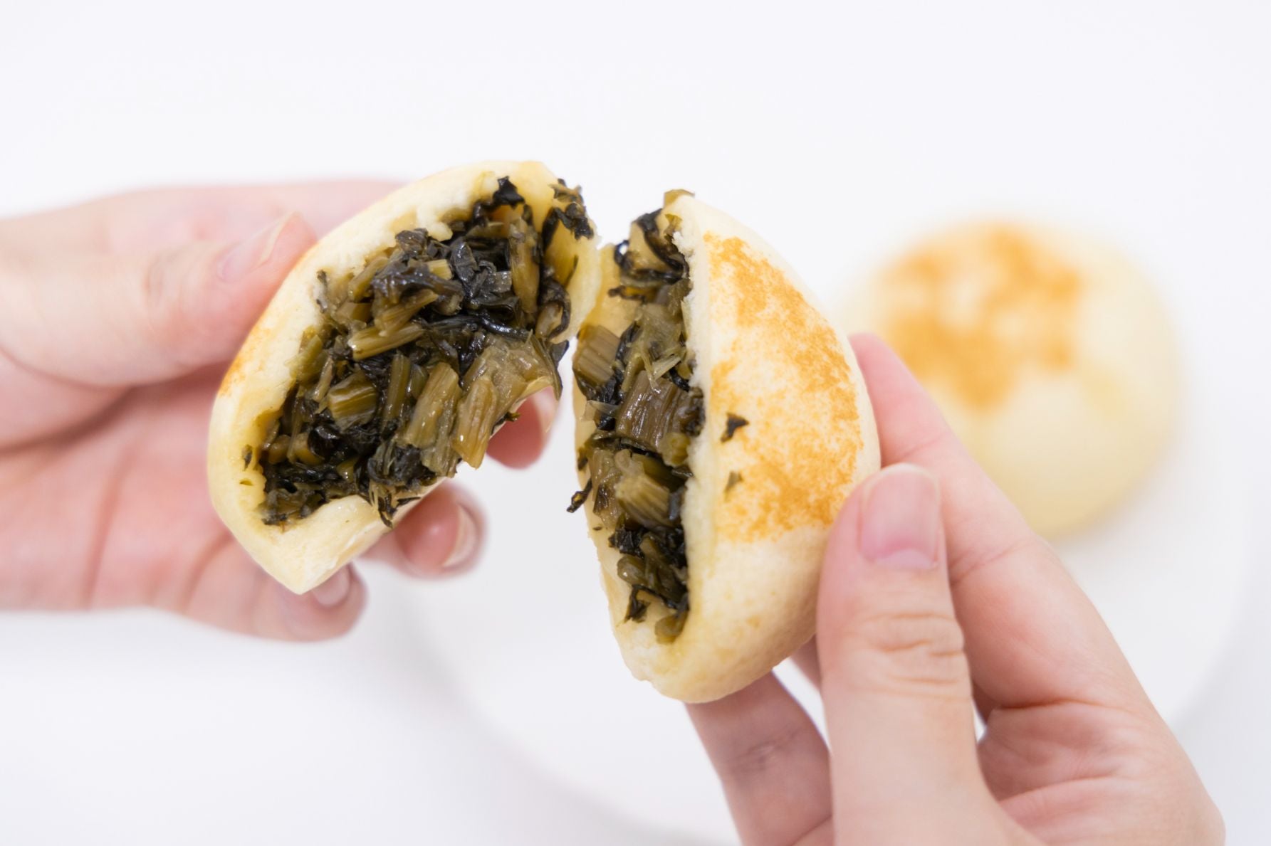 信州名物のおやきも、冷凍食品として販売！ 生地はもちもち、具はたっぷり