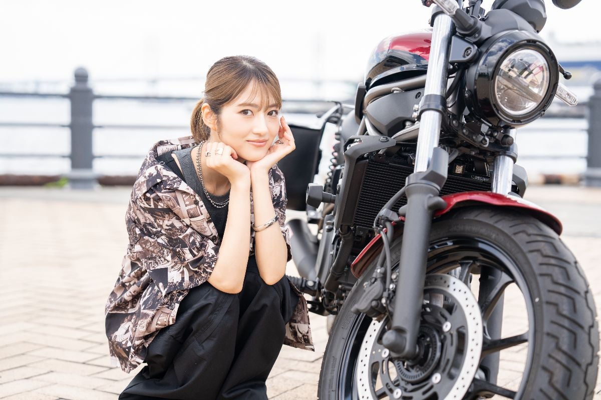 若月佑美さんと愛車エリミネーター