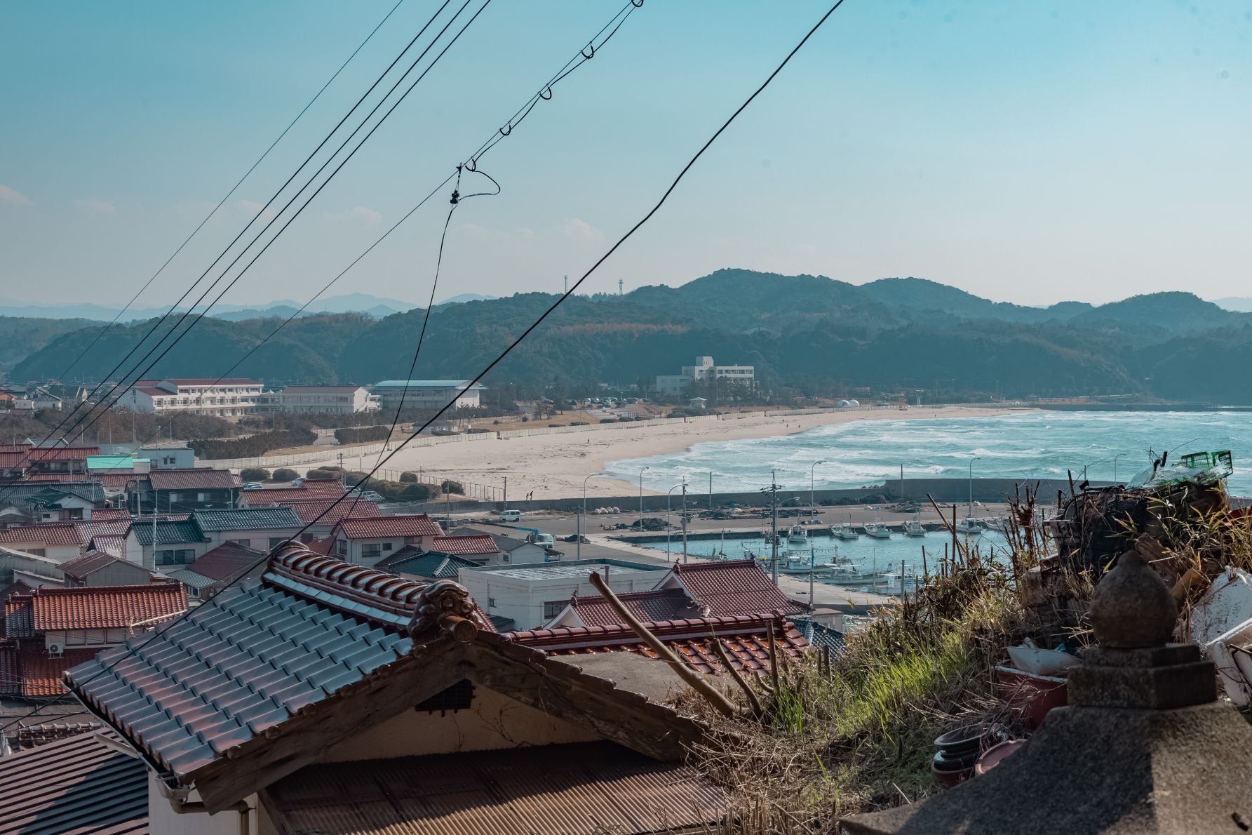 広い砂浜と日本海