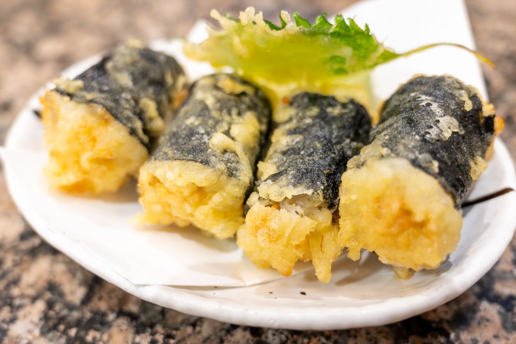 納豆巻天ぷら（税込275円）   出来たては熱いので要注意 