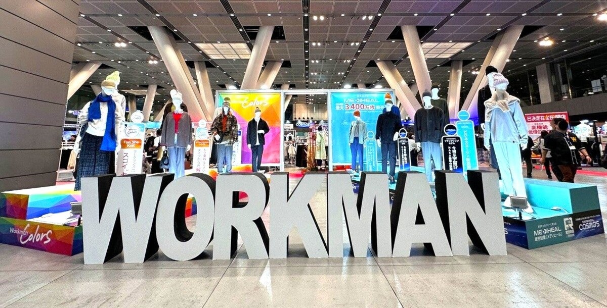 ワークマン展示会上のマネキンディスプレイ
