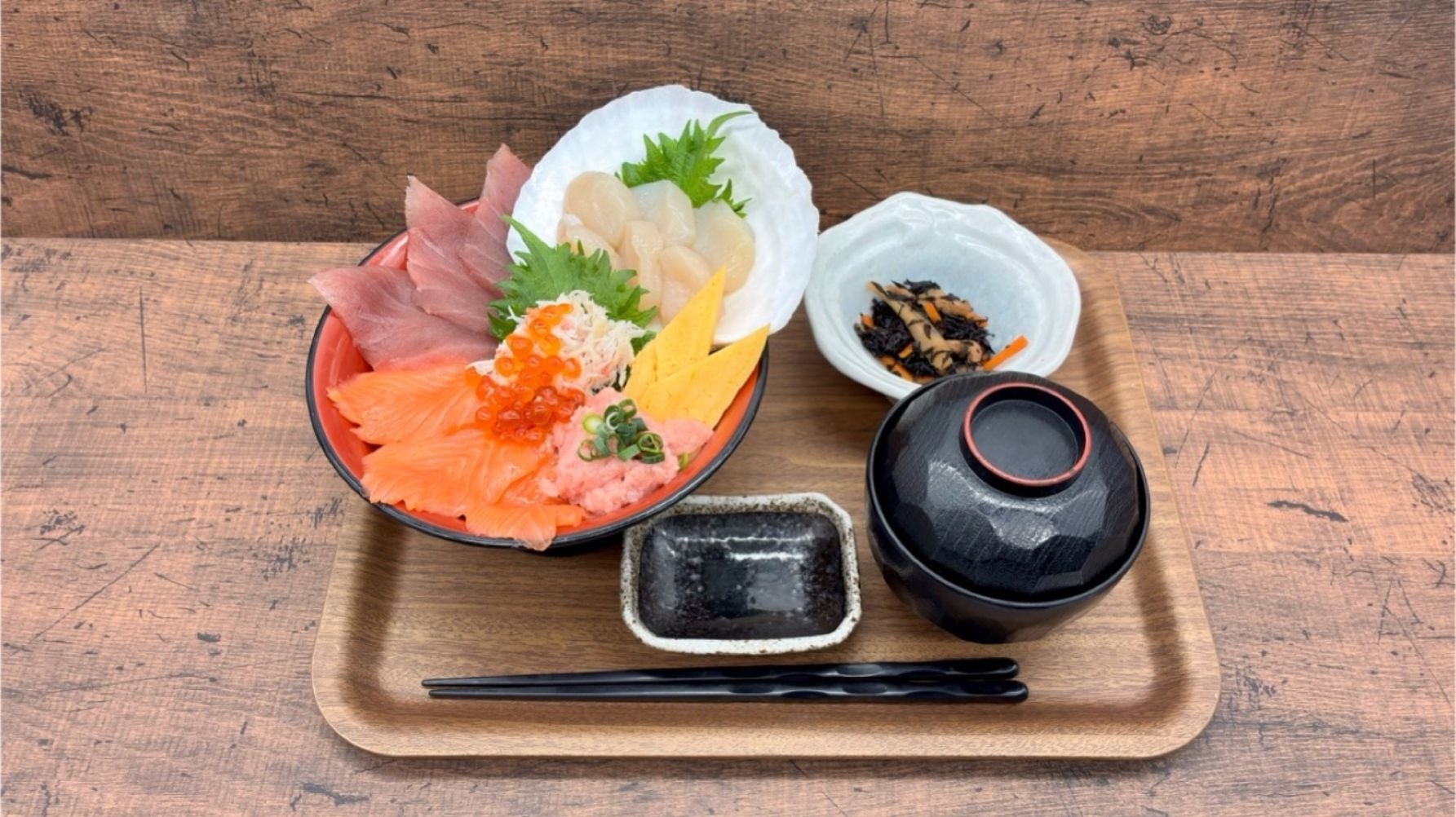 「たかたのごはん」の特選海鮮丼