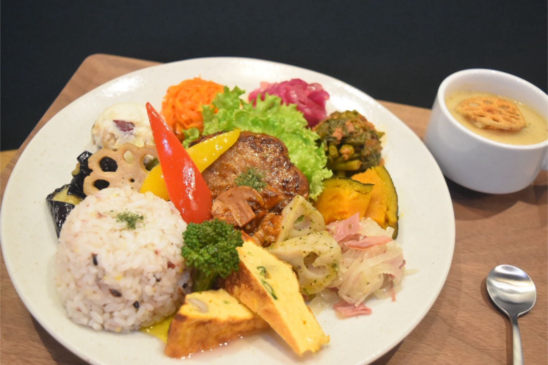 蓮根入りハンバーグ（1,480円）