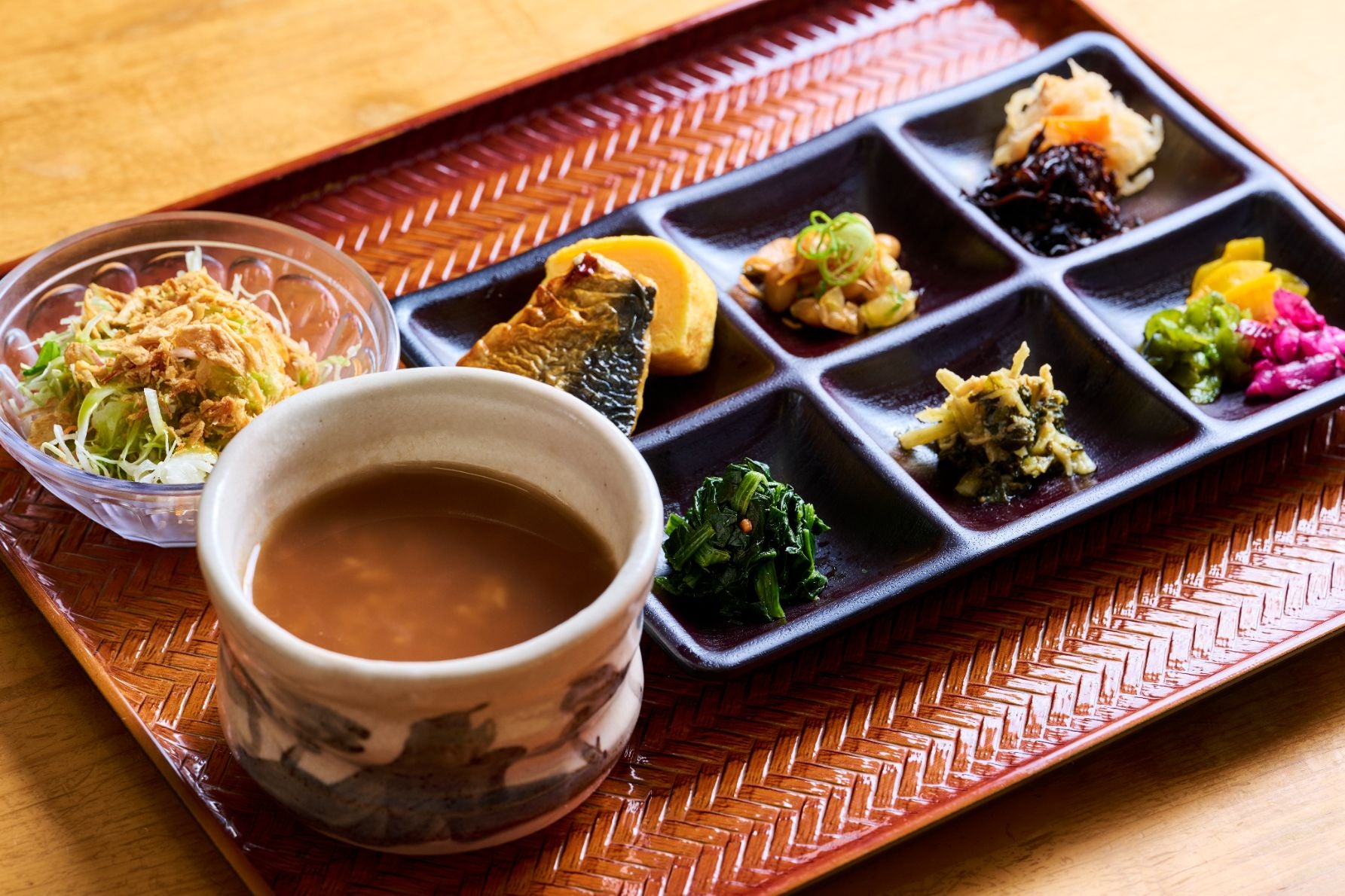村風土食堂つちのうぶの茶粥御膳（1,000円）