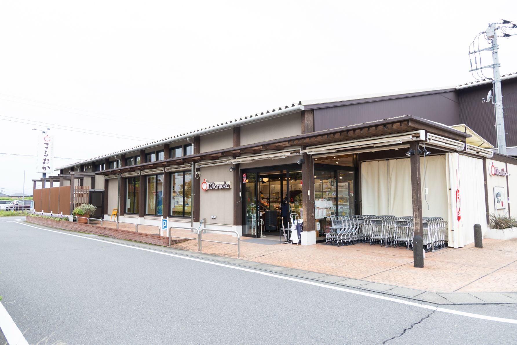 売り場面積は145坪(約480㎡)と、そこまで広くはないが、店内には選りすぐりのこだわり商品が勢揃い！