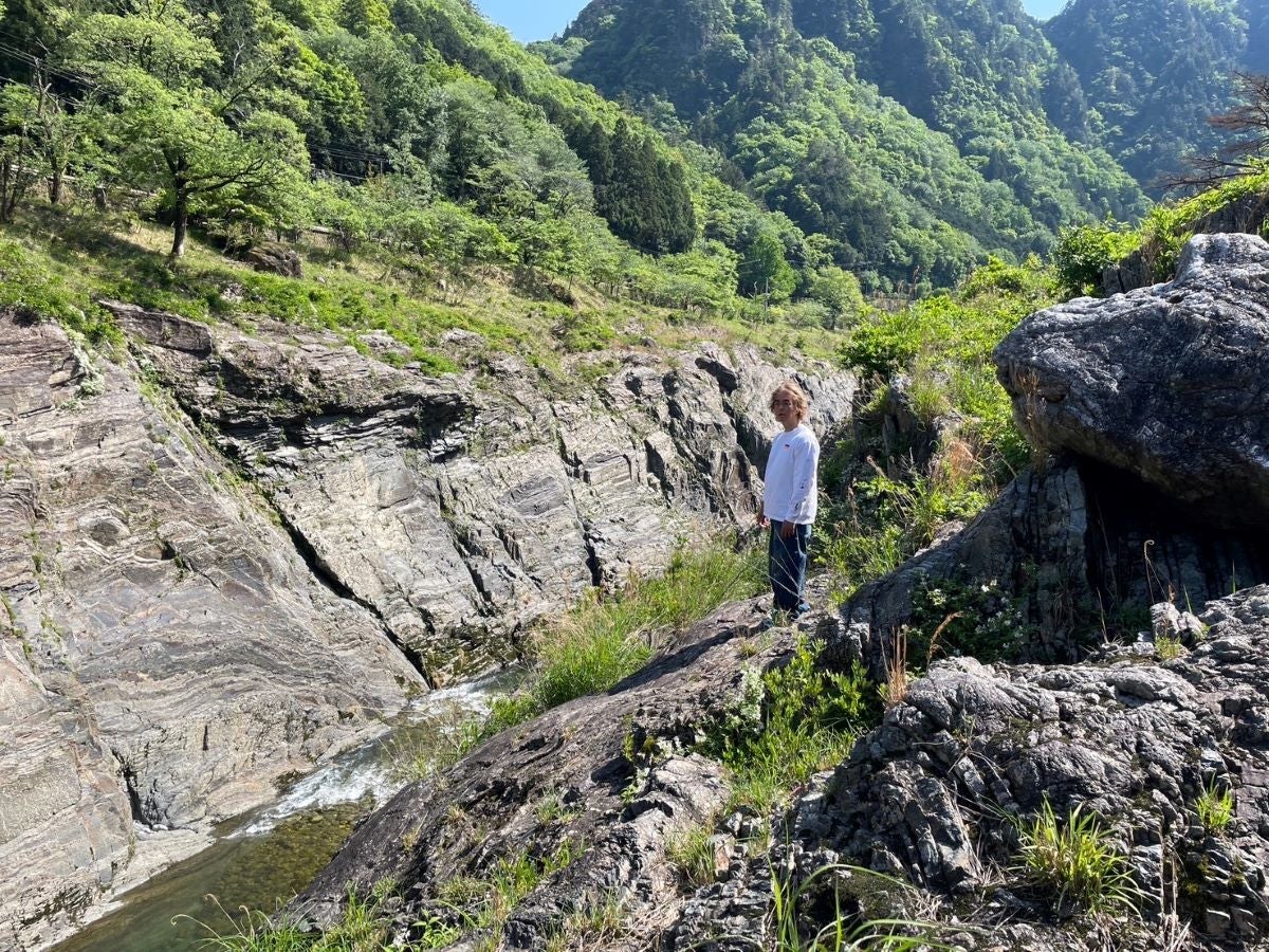 飛水峡にたたずむヒャダインさん