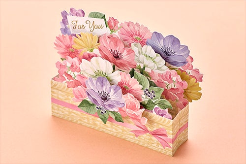 お花のイラストが立体的なカード