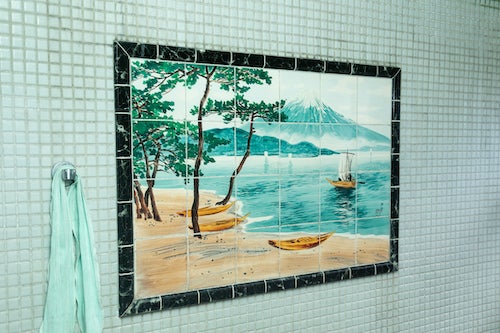 三保の松原を描いたタイル画