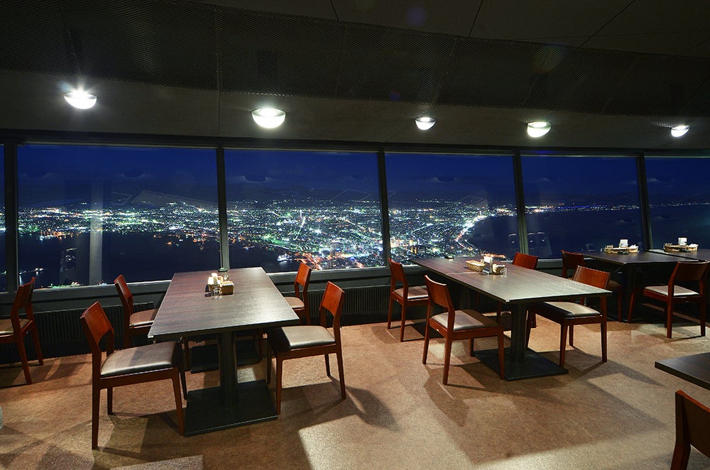 函館山の山頂レストラン店内