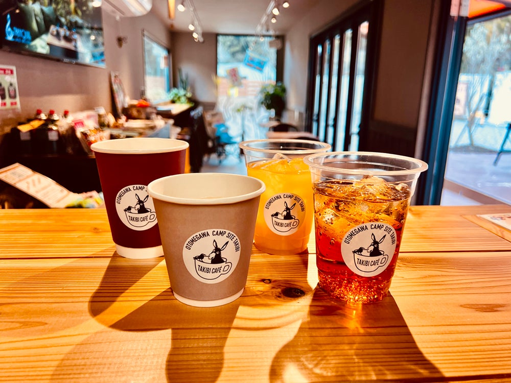 キャンプ場のカフェ