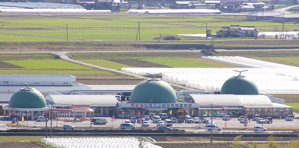 道の駅七城メロンドームの外観