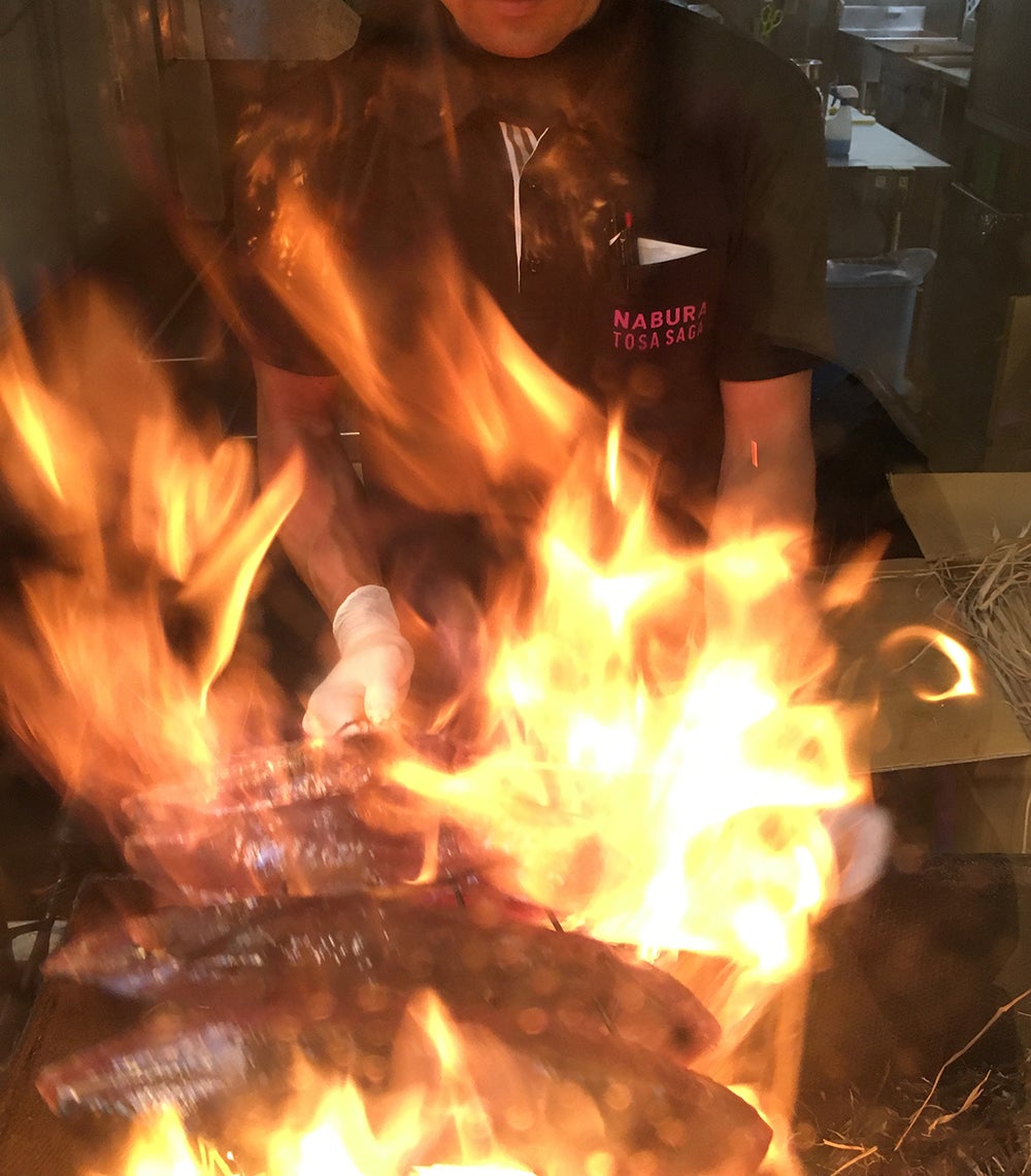 藁焼き実演の様子