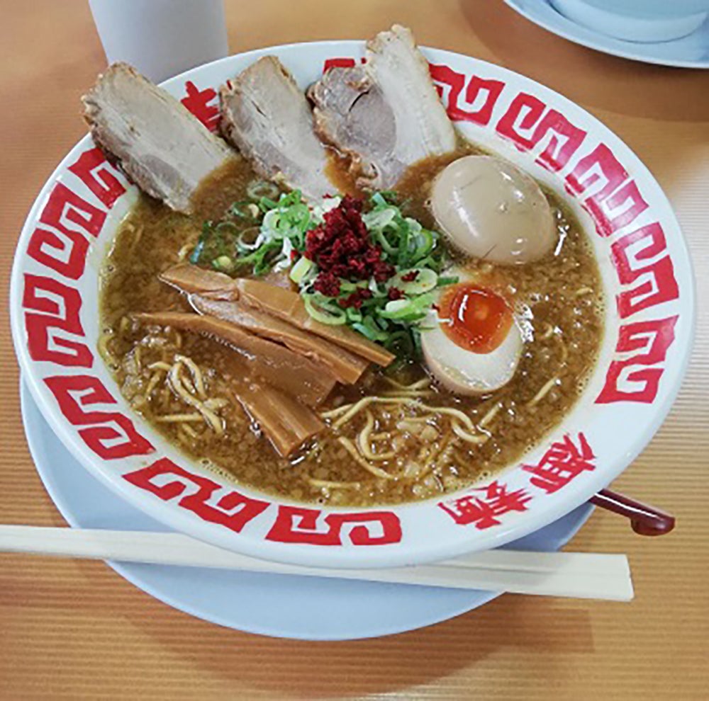 濃厚な豚骨ラーメン