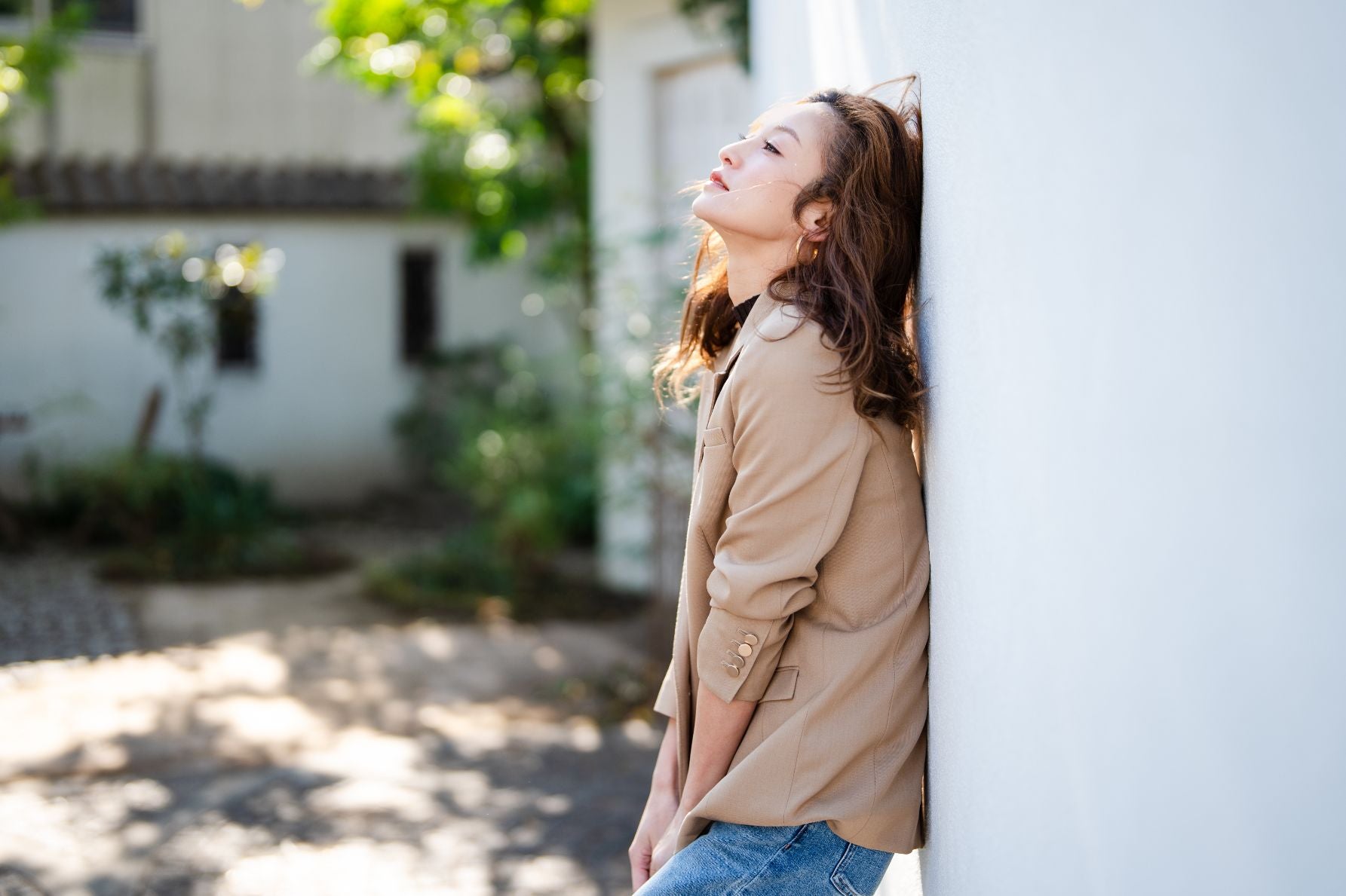 西山茉希さんの美しい横顔