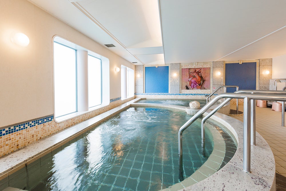 船内の展望大浴場
