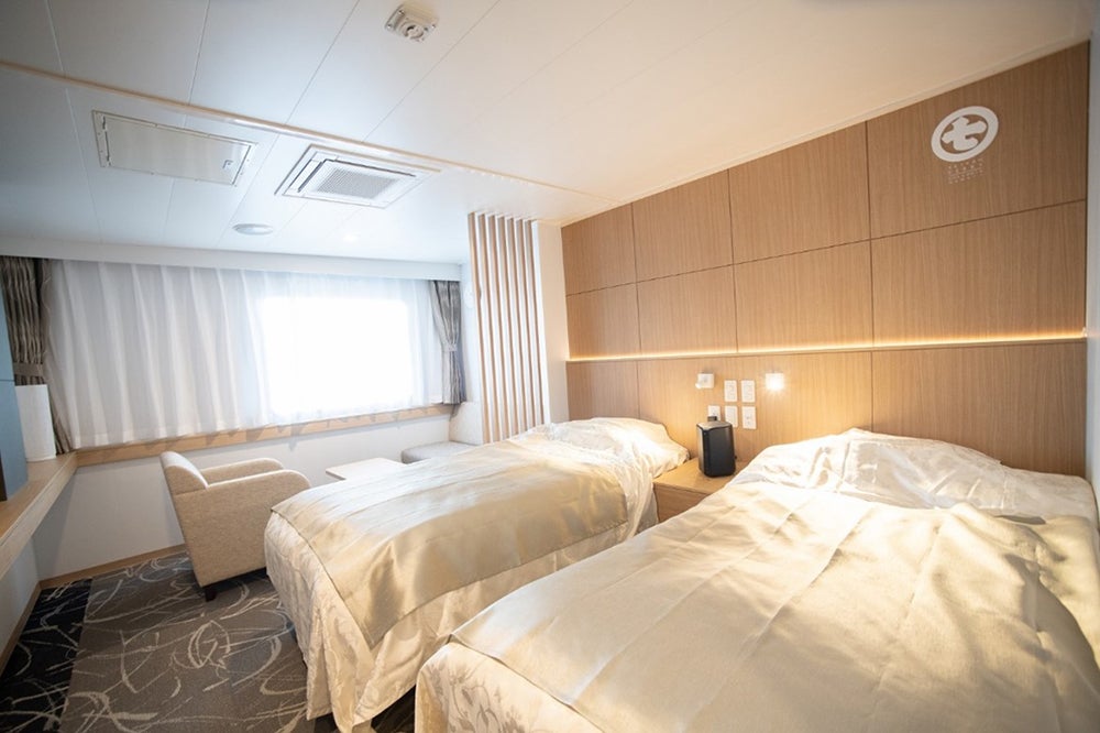 個室ステートルーム（2名部屋）の一例。