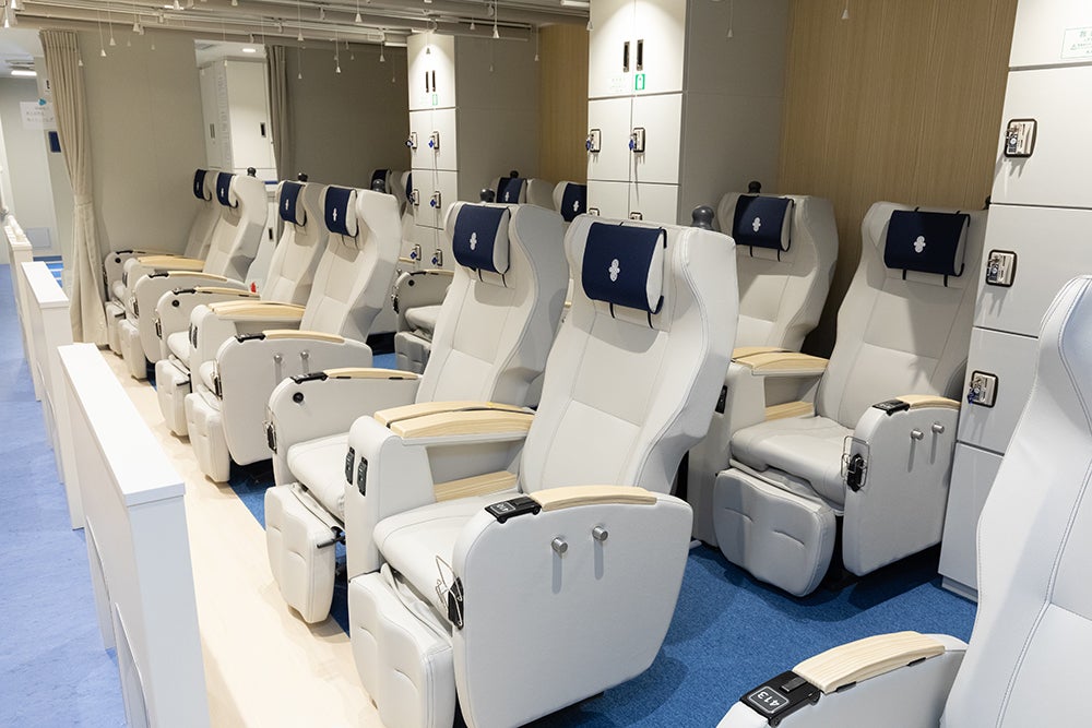 「さるびあ丸」5等椅子席