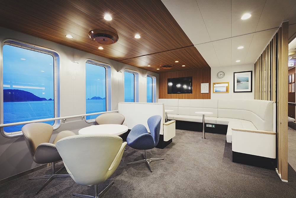 ｢あけぼの丸｣ソファー席｡