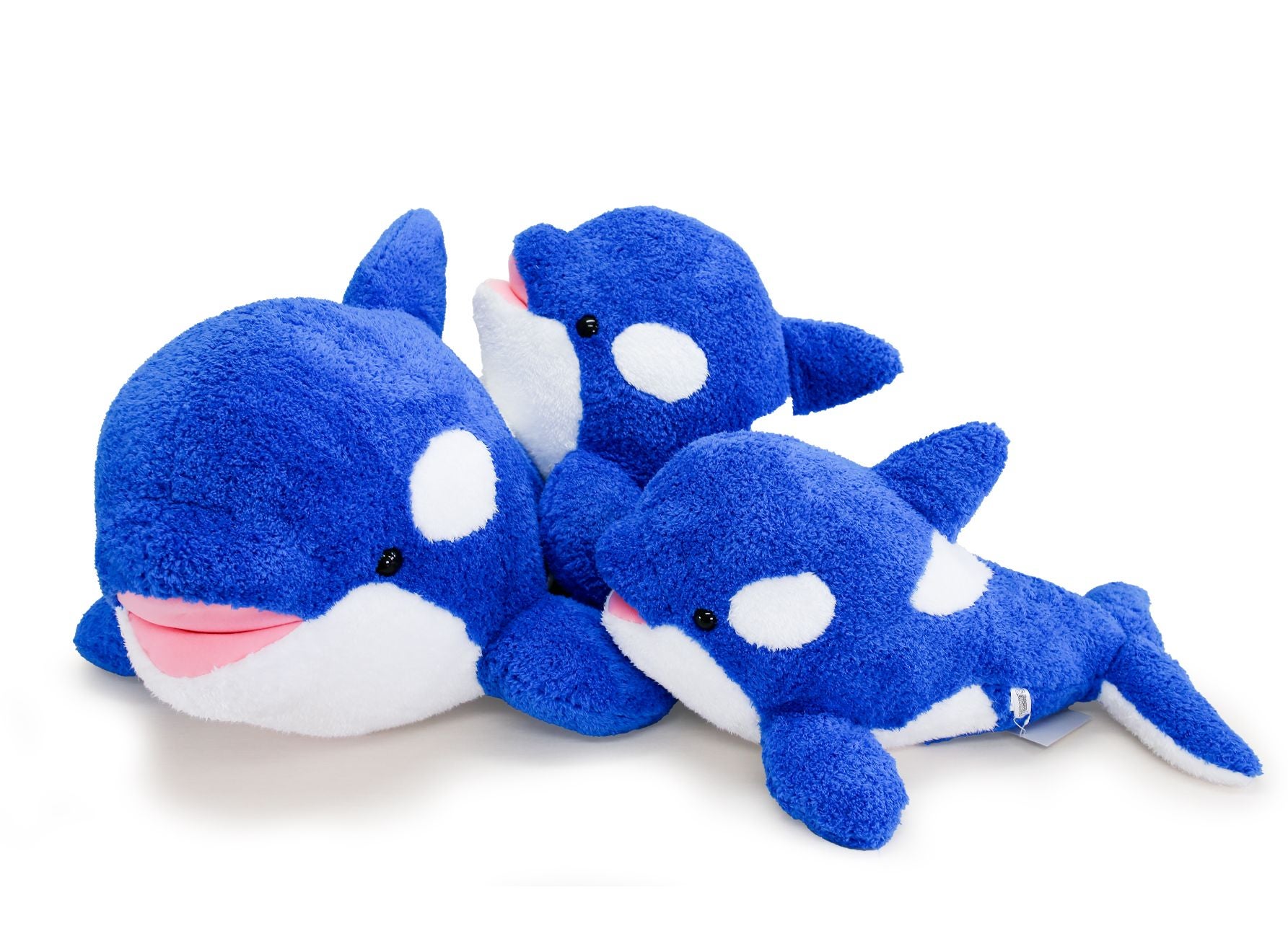 青色のシャチのぬいぐるみ