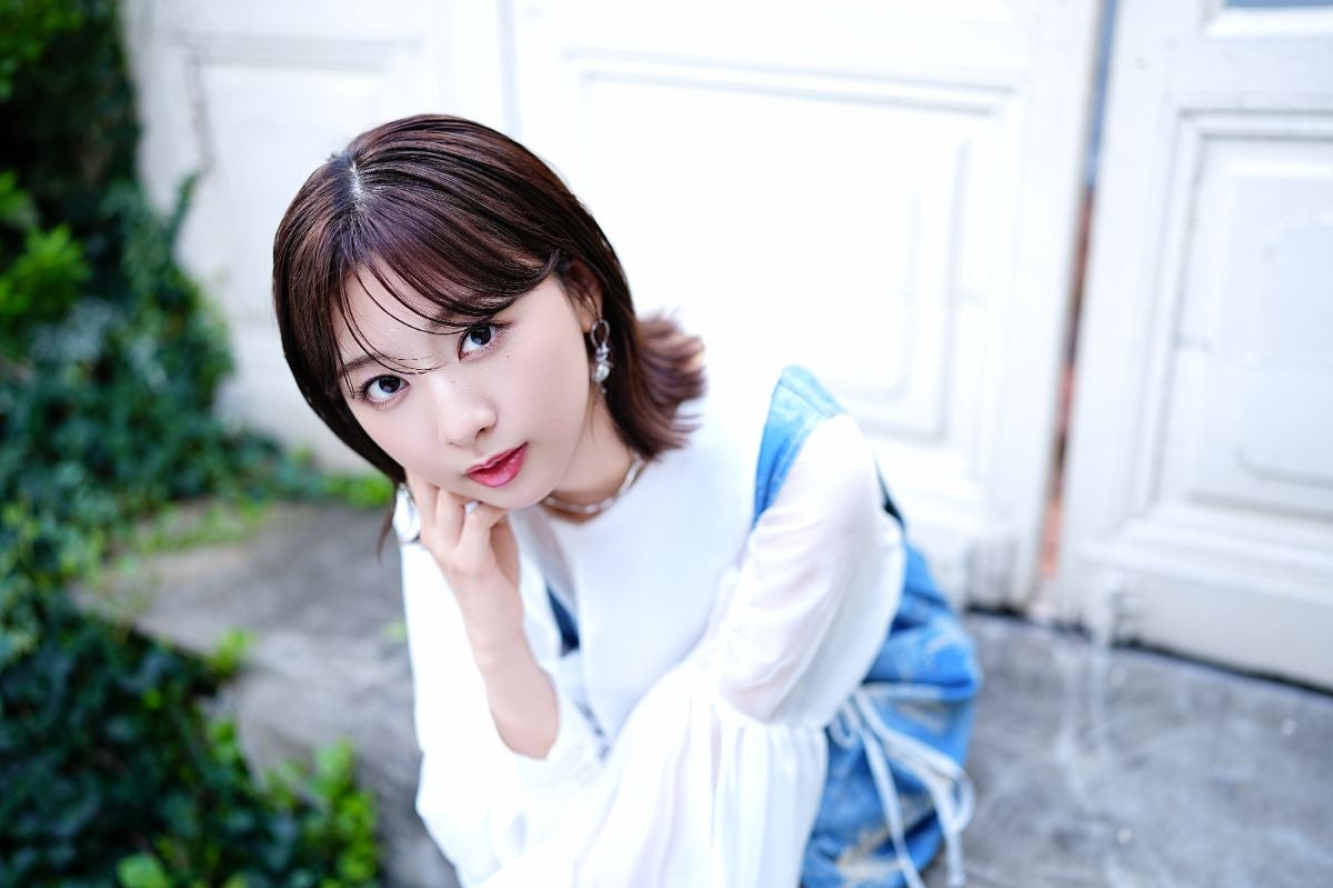 富田鈴花さんの上目遣い