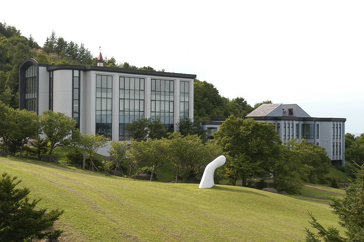 荒井記念美術館外観