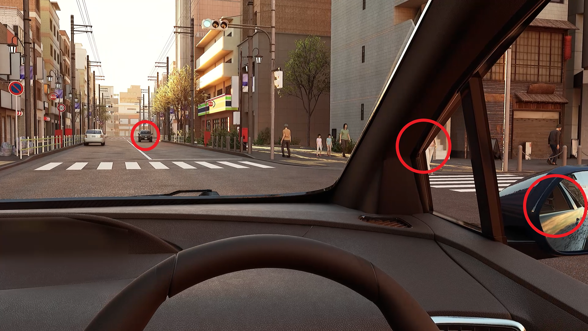 自車の前方が青信号の交差点。対向車とは距離がある。右折先の横断歩道に歩行者の姿が少し見えている。