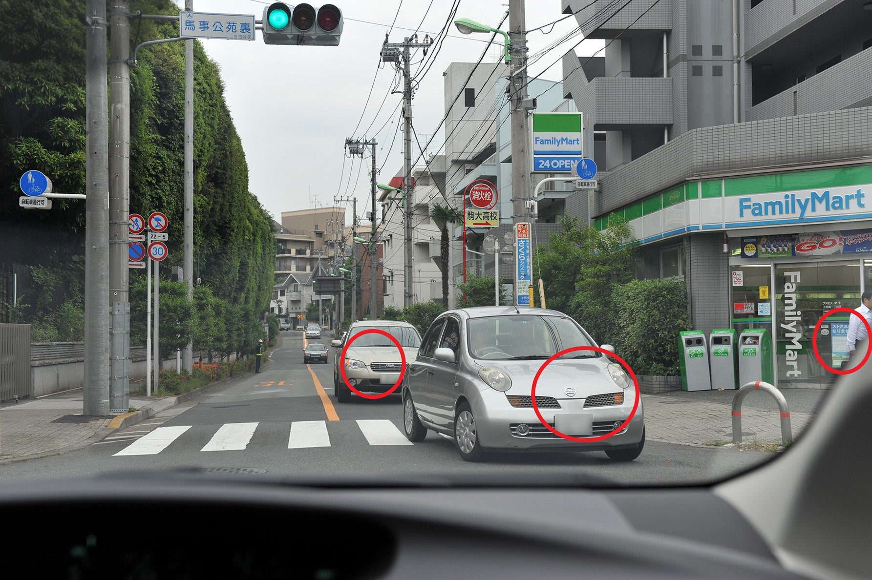 つい油断しがちな、左ウインカーの意味