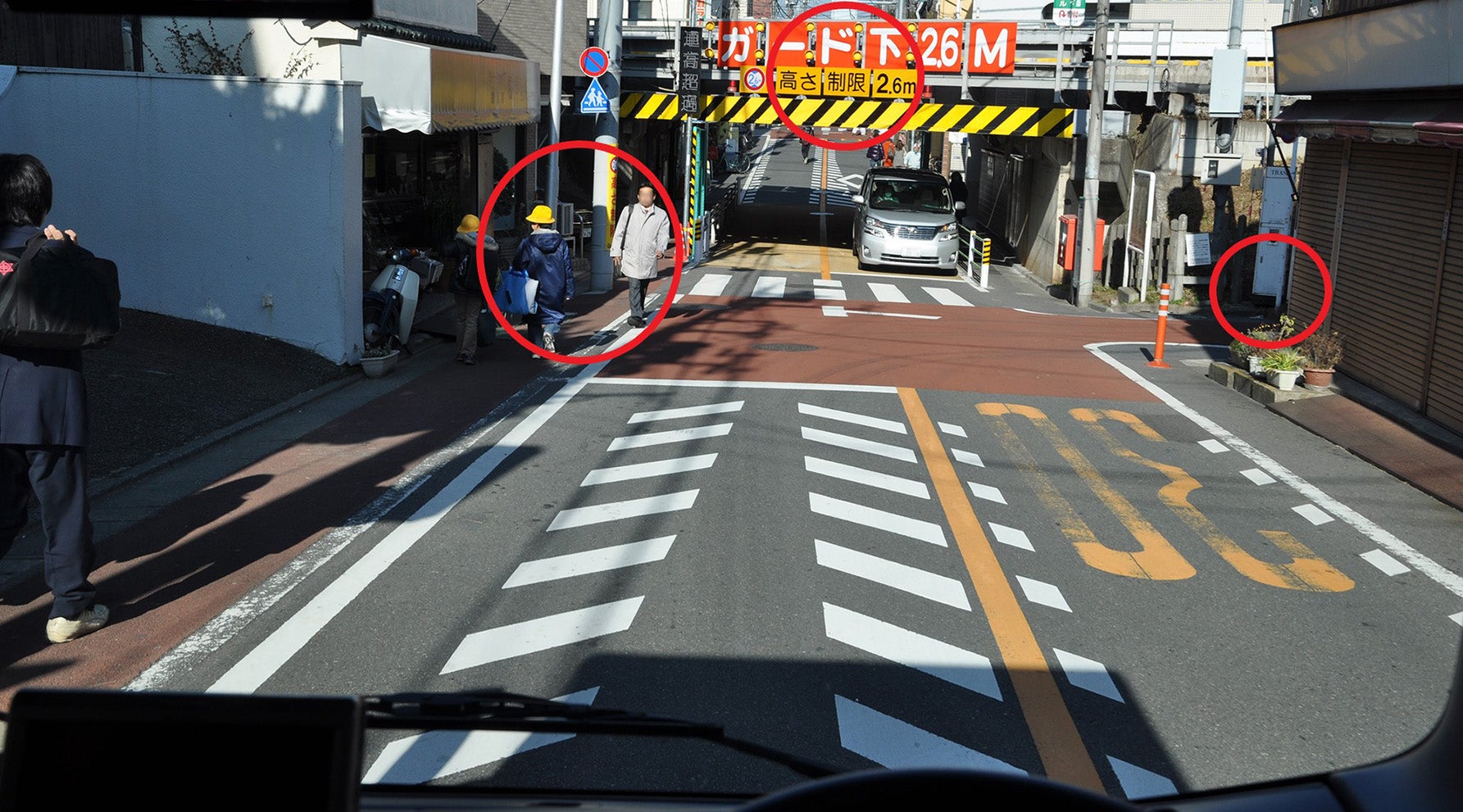 慣れないレンタカーを運転する前に知っておくべきことは?