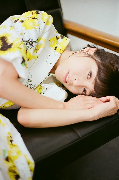 目線を送る釈さん